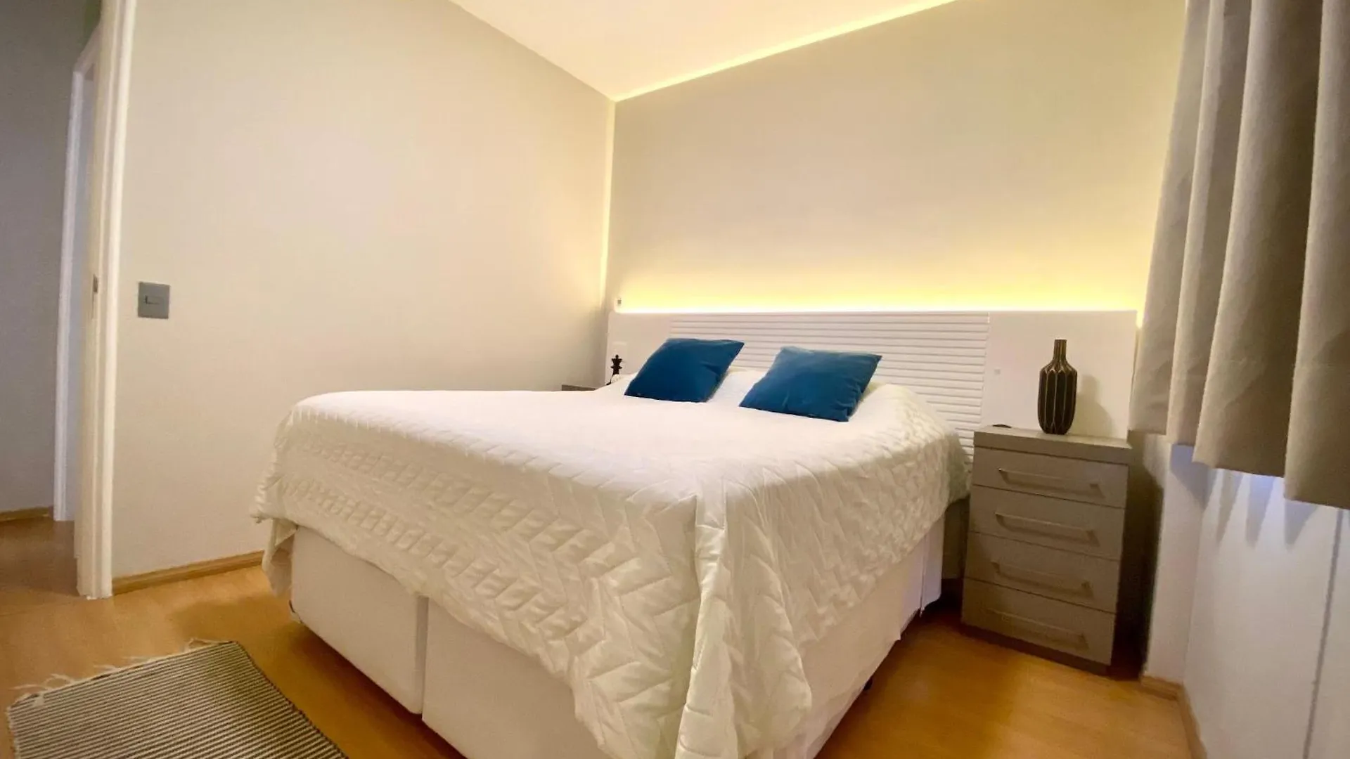 Apartment Paulista La Residence By Mob Inn Jardins Vaga Metro Sao Paulo
